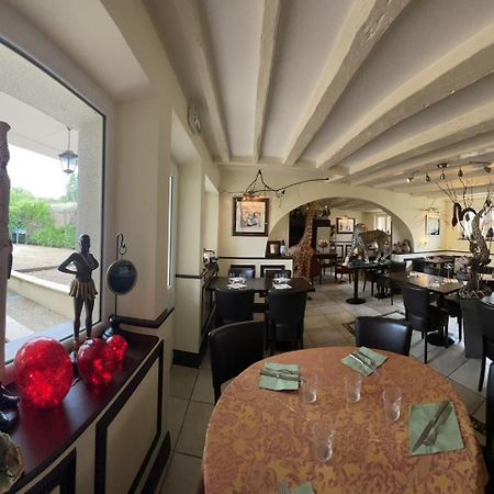 Relais Henri IV Bed & Breakfast La Fleche Ngoại thất bức ảnh